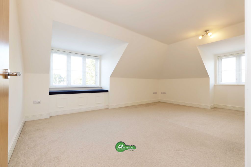 Property photo 3 of 15 Gallery