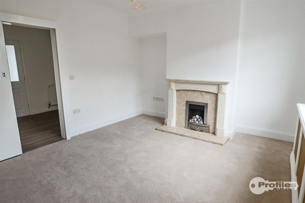 Property photo 2 of 16 Img_7498.Jpg