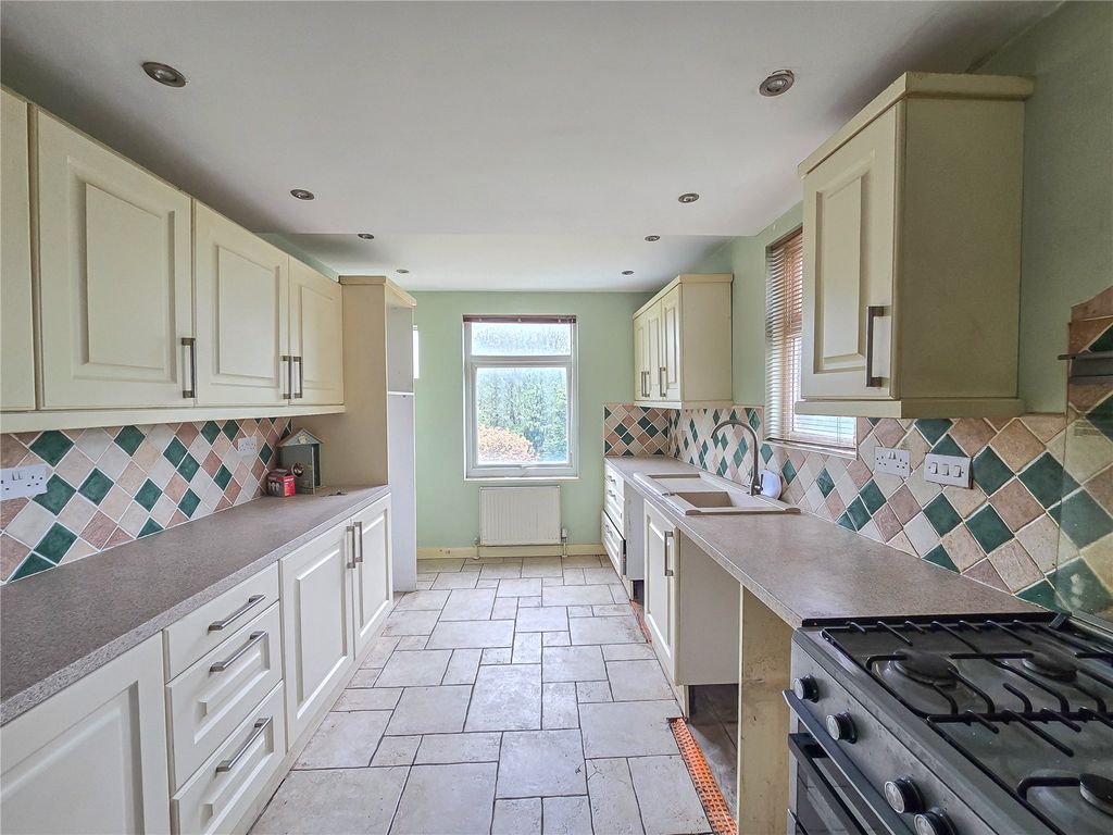 Property photo 3 of 19 Picture No. 20