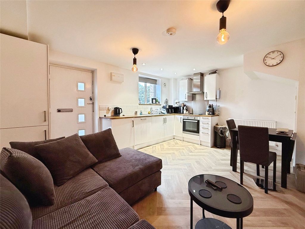 Property photo 2 of 11 Picture No. 02