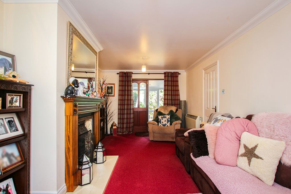 Property photo 2 of 13 Photo 1