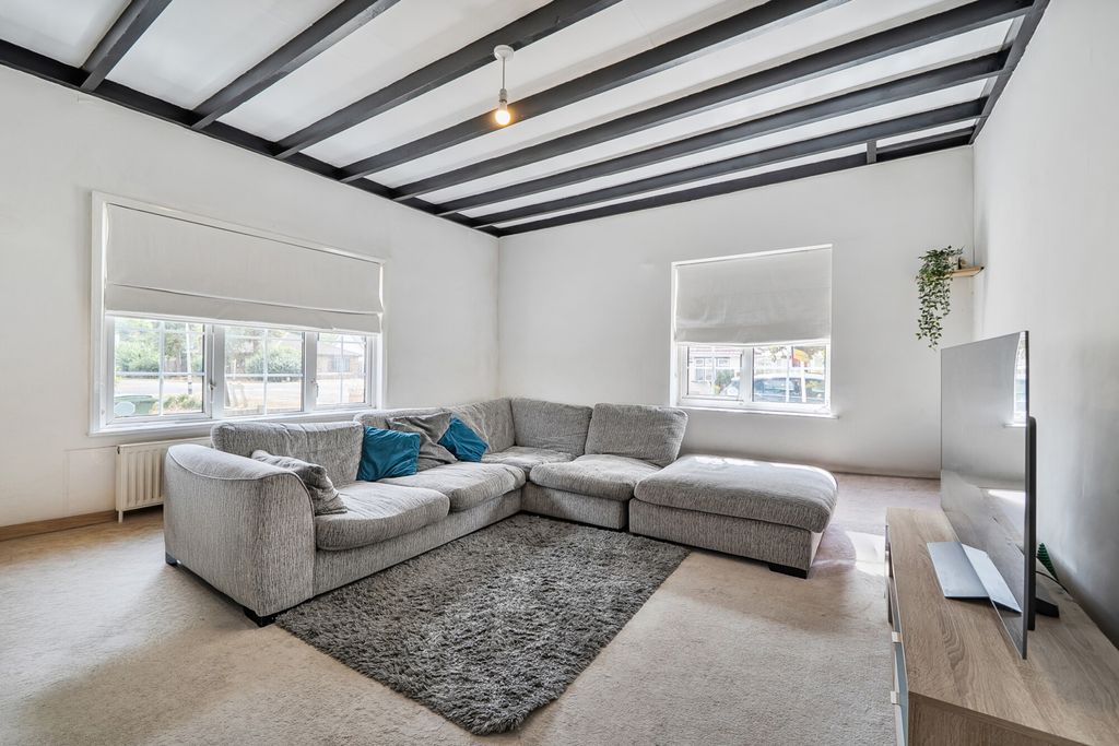 Property photo 2 of 11 1-6A73564Ec6090-1...