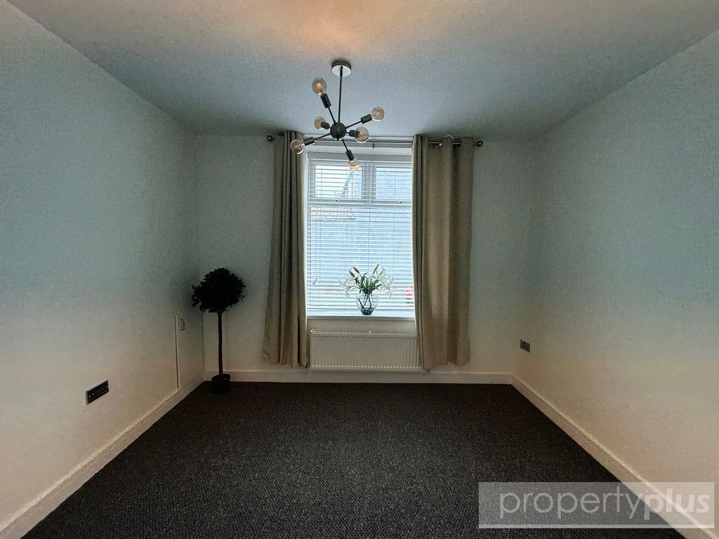 Property photo 3 of 13 Picture No. 04