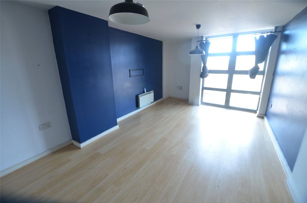 Property photo 2 of 7 Picture No. 03