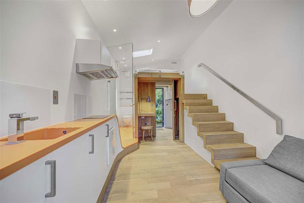 Property photo 2 of 4