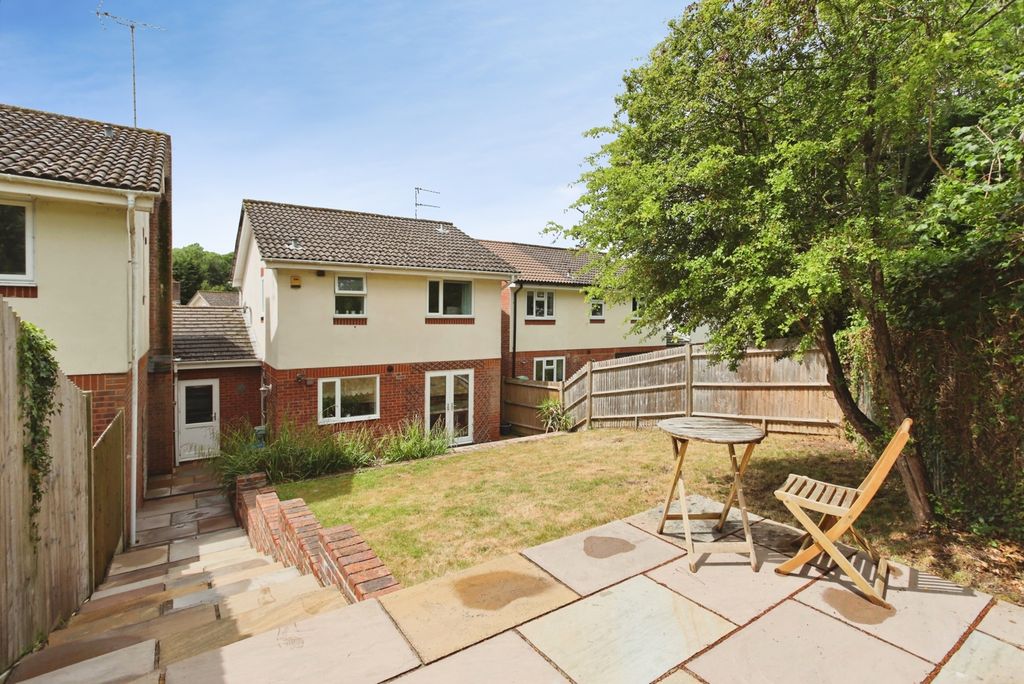 Property photo 3 of 17 Pbox-Img.Jpg