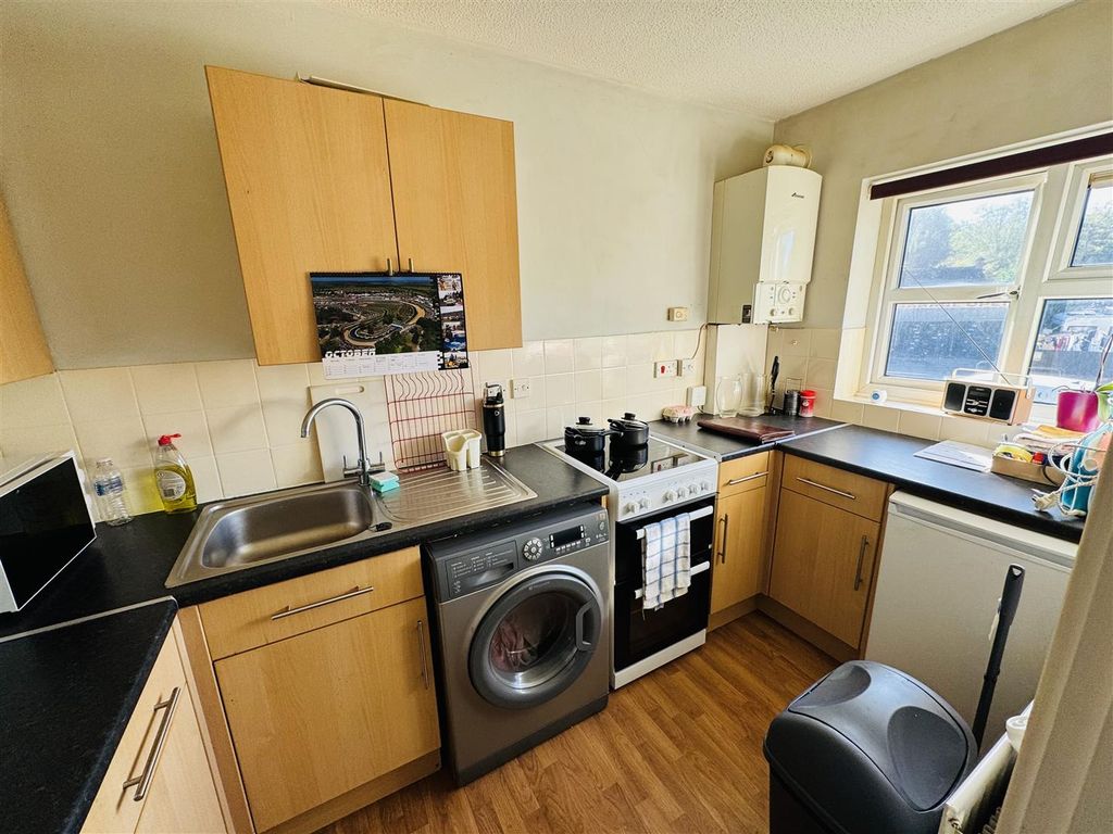 Property photo 2 of 3 Kitchen