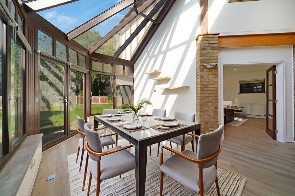 Property photo 3 of 30