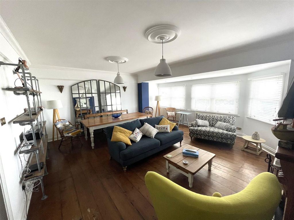 Property photo 2 of 12 Lounge 1.Jpg