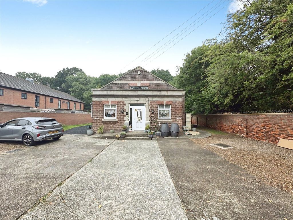 Property photo 1 of 9 Front