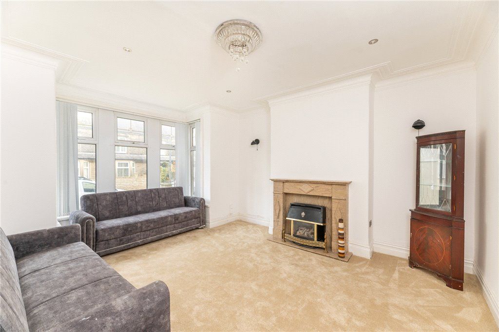 Property photo 2 of 20 Lounge