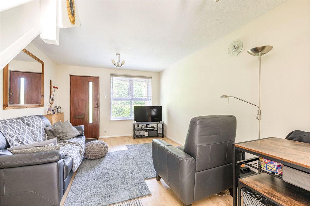 Property photo 3 of 12 Picture No. 11