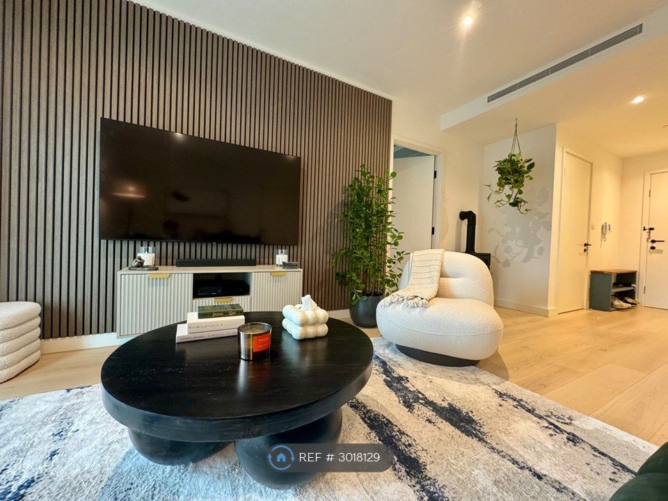 Property photo 2 of 14 Living Area