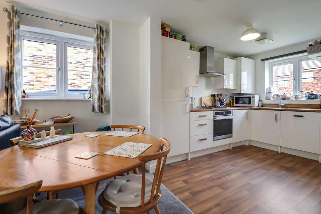 Property photo 2 of 16 Kitchen-II-3