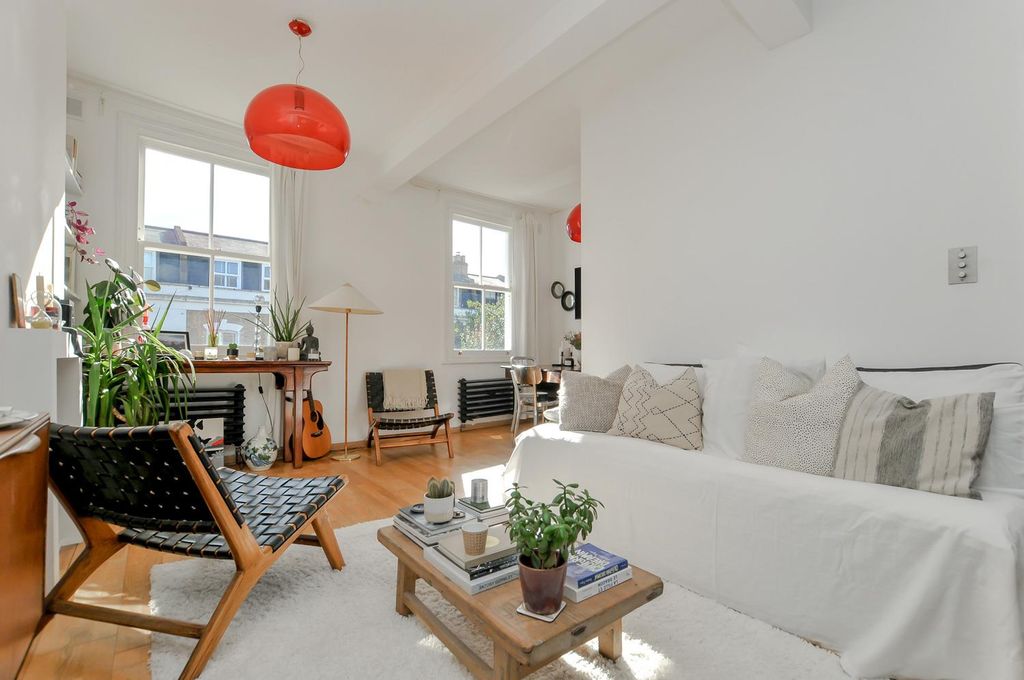 Property photo 1 of 18 4A.Jpg