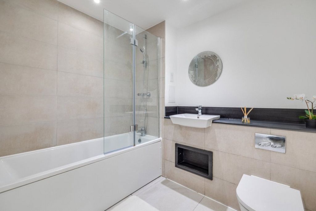 Property photo 3 of 17 Picture No. 01