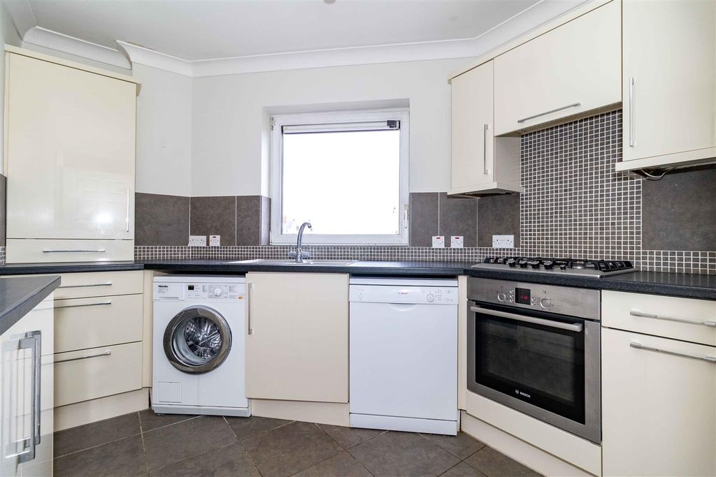 Property photo 2 of 16 Caplia-10.Jpg