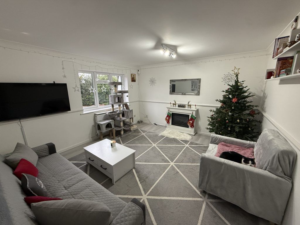 Property photo 2 of 7