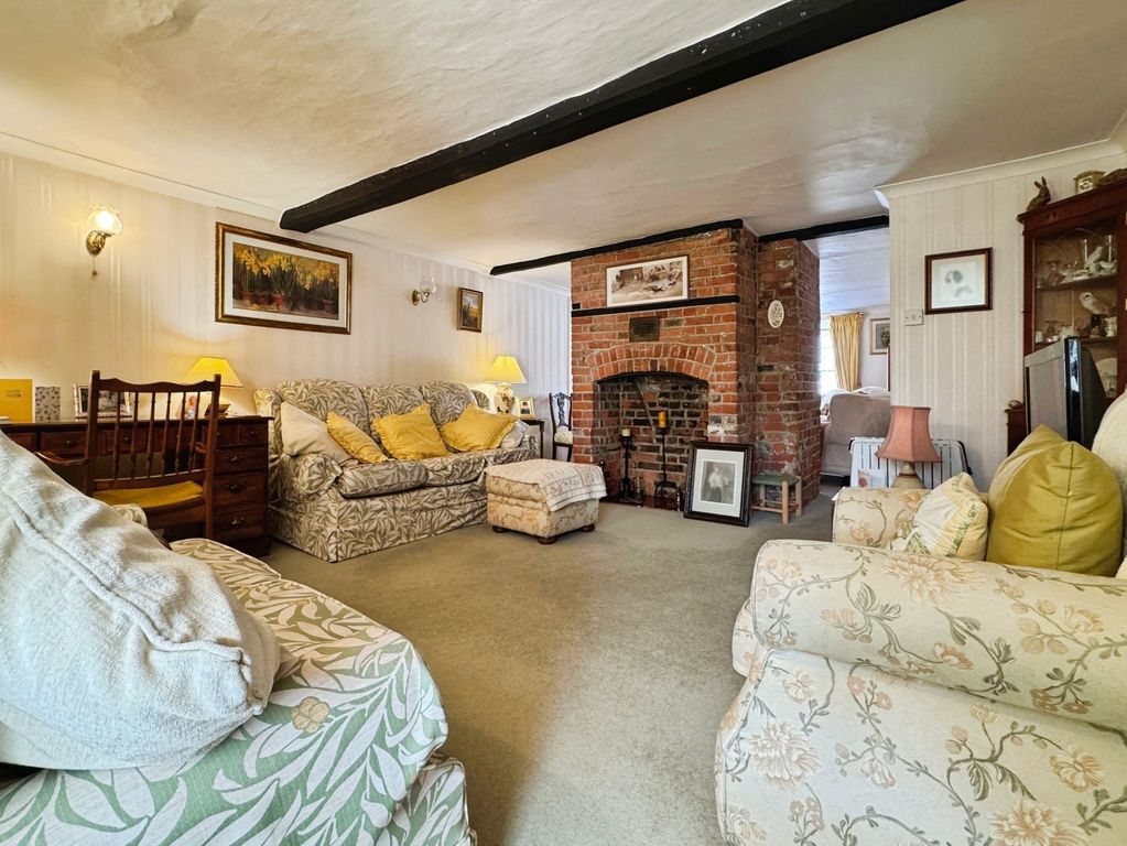 Property photo 2 of 33