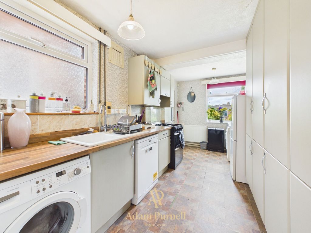 Property photo 2 of 23