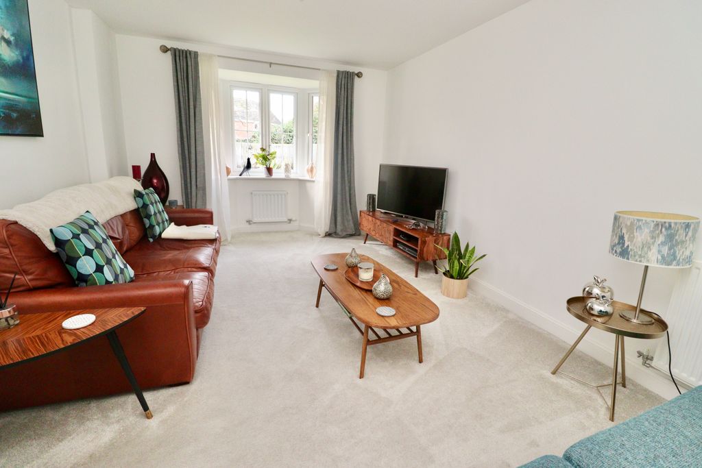 Property photo 3 of 24 Img_5705