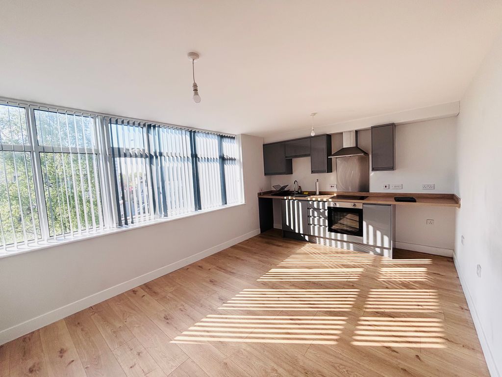 Property photo 1 of 3