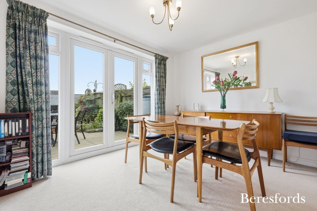 Property photo 3 of 18 Picture No. 16