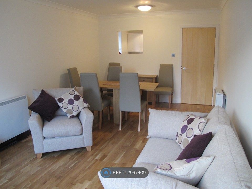 Property photo 3 of 12