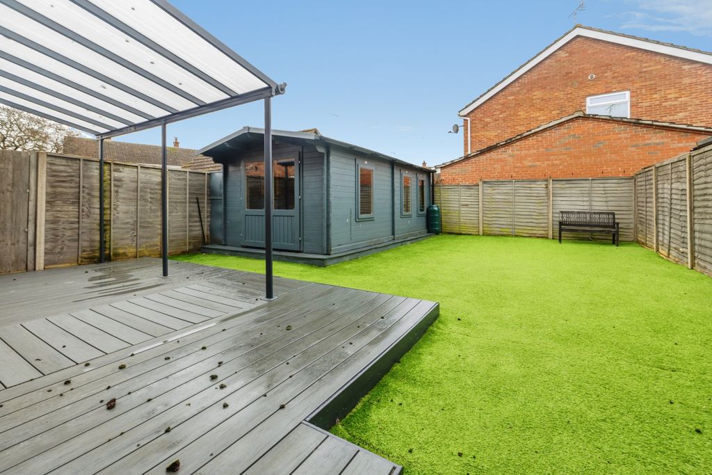 Property photo 3 of 24