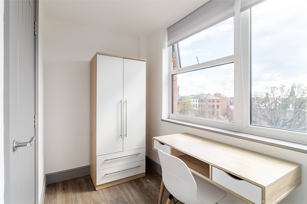 Property photo 3 of 13