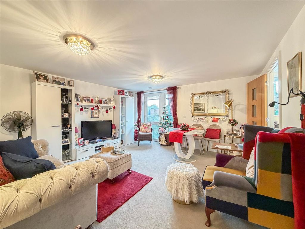 Property photo 1 of 23 Image00015.Jpg