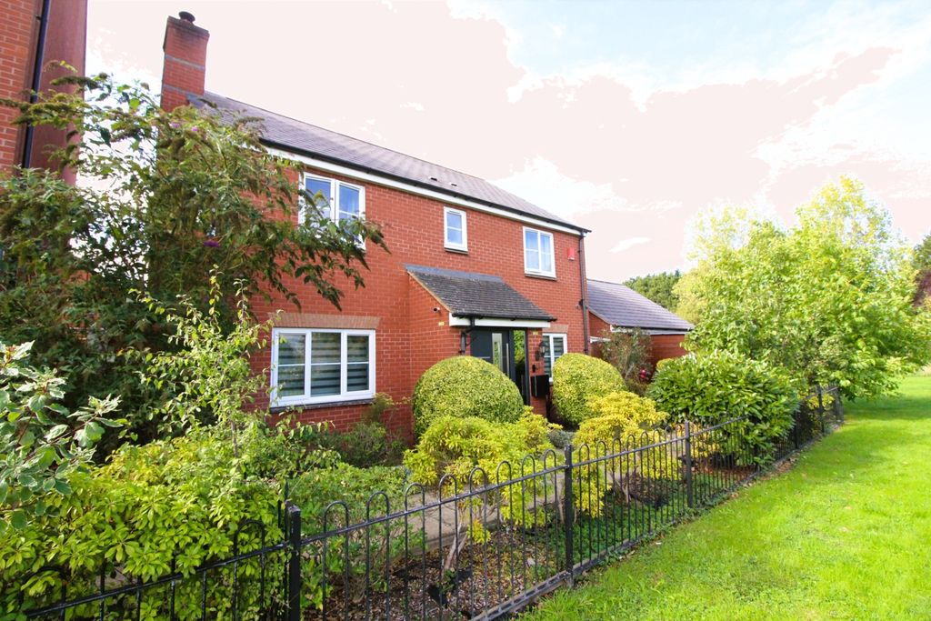 Property photo 1 of 45 Img_1804