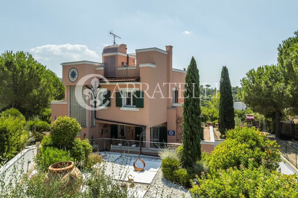 Property photo 3 of 37