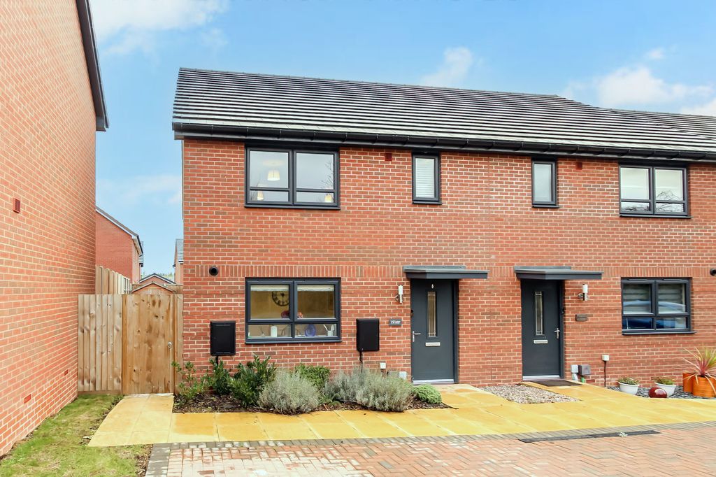 Property photo 1 of 12 Front