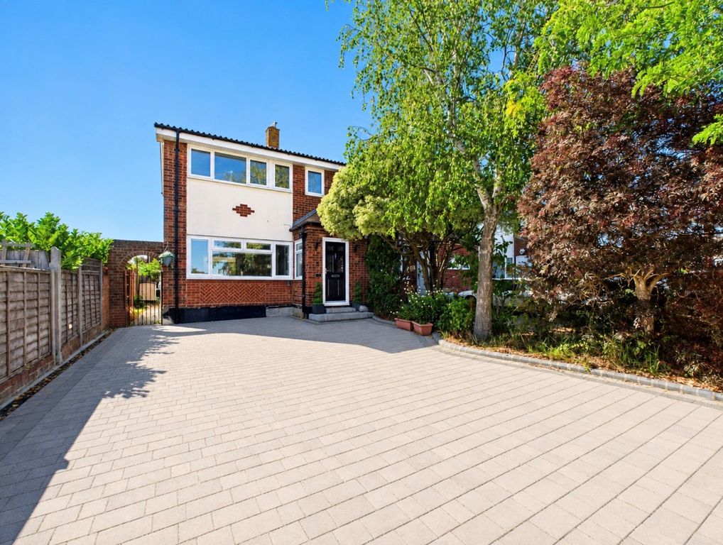 Property photo 1 of 37 5353352