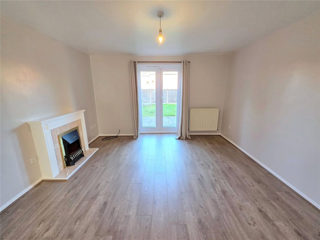 Property photo 3 of 10 Picture No. 04