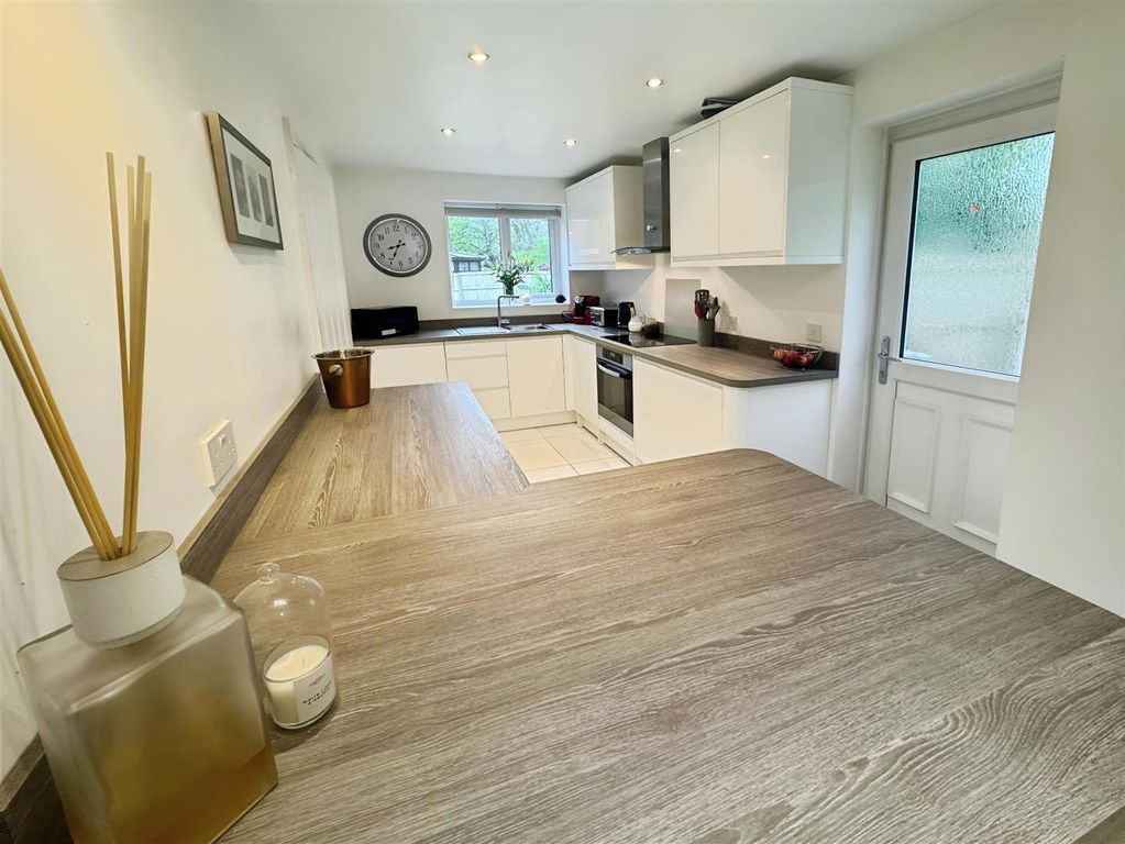 Property photo 3 of 19 8A8941F5-Img-20250426-Wa0019.Jpg