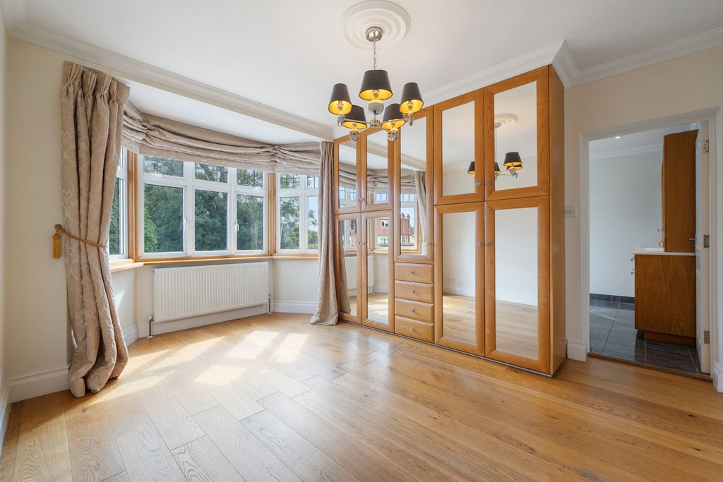 Property photo 1 of 5