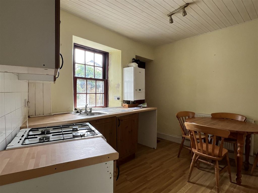 Property photo 2 of 17 Kitchen/Diner