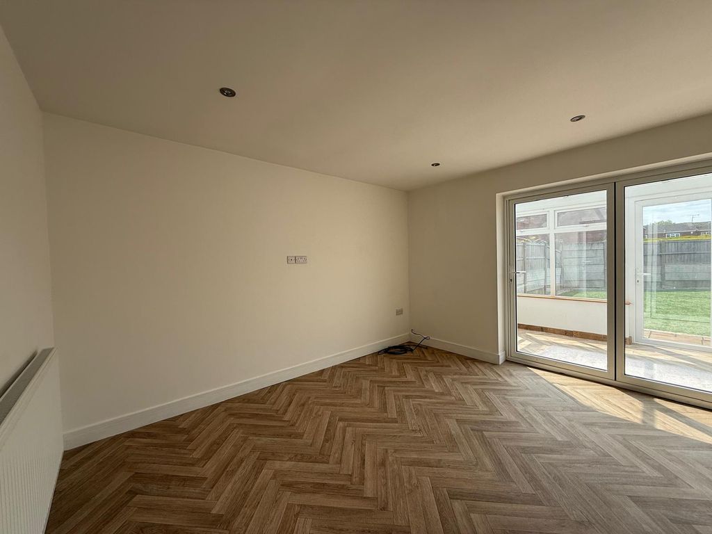 Property photo 2 of 28 Whatsapp Image 2025-06-04 At 14.02.29 (6)