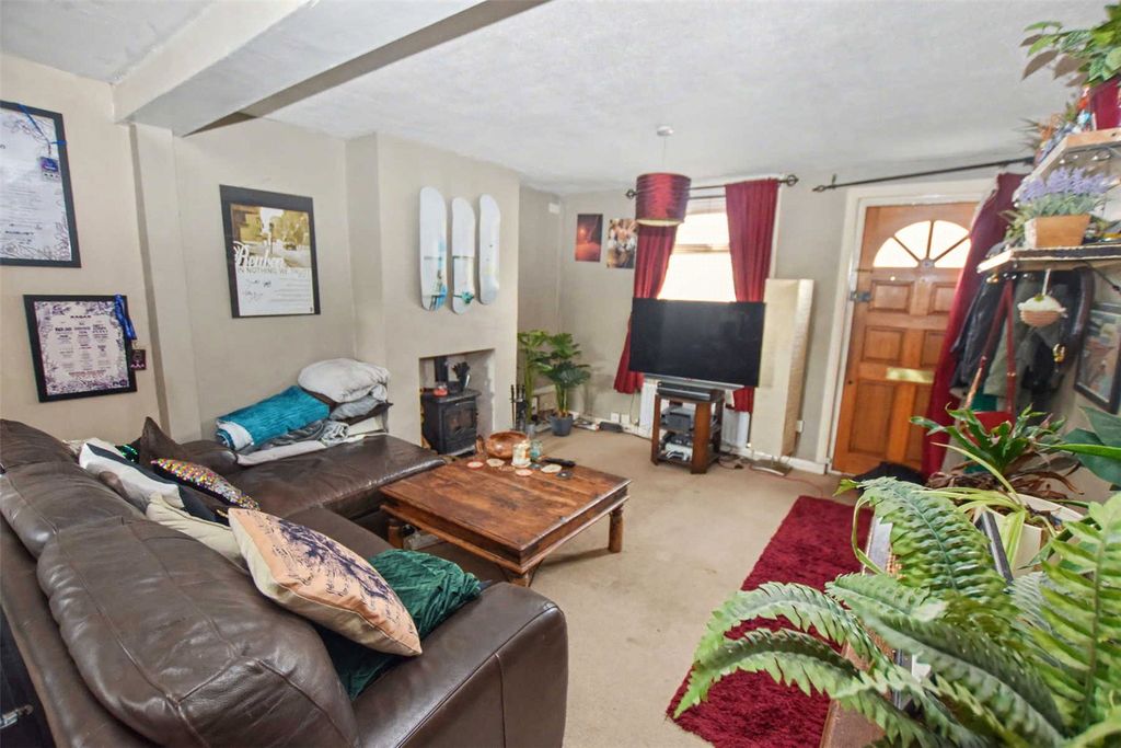 Property photo 2 of 11 Picture No. 29