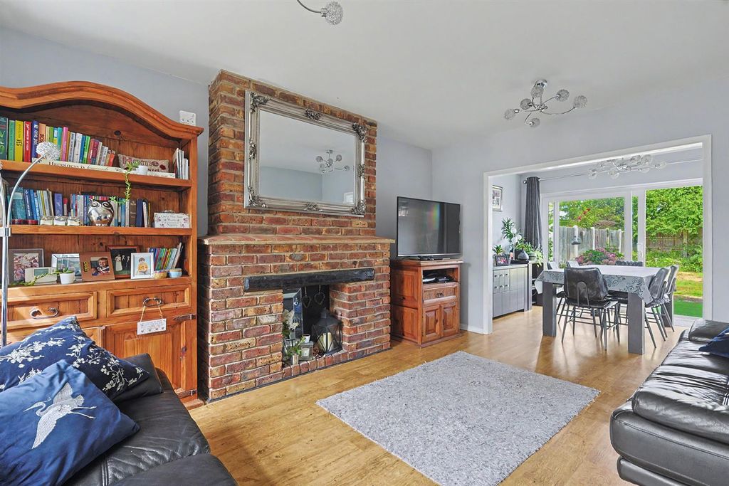 Property photo 2 of 18