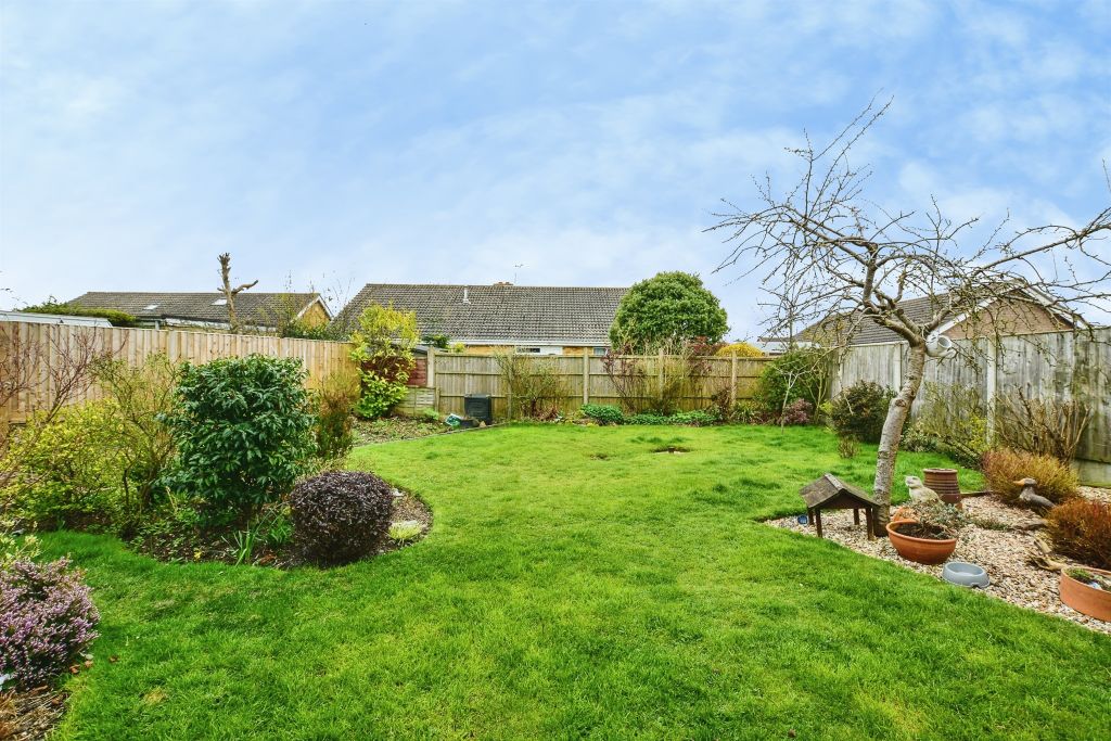 Property photo 2 of 18