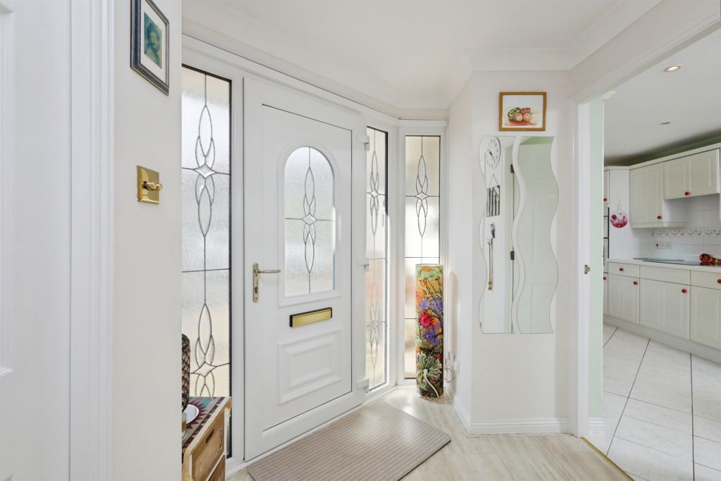 Property photo 3 of 18