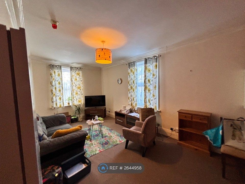 Property photo 2 of 5
