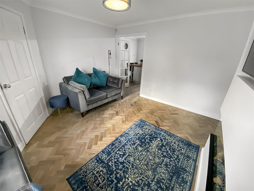 Property photo 3 of 16 Living Room