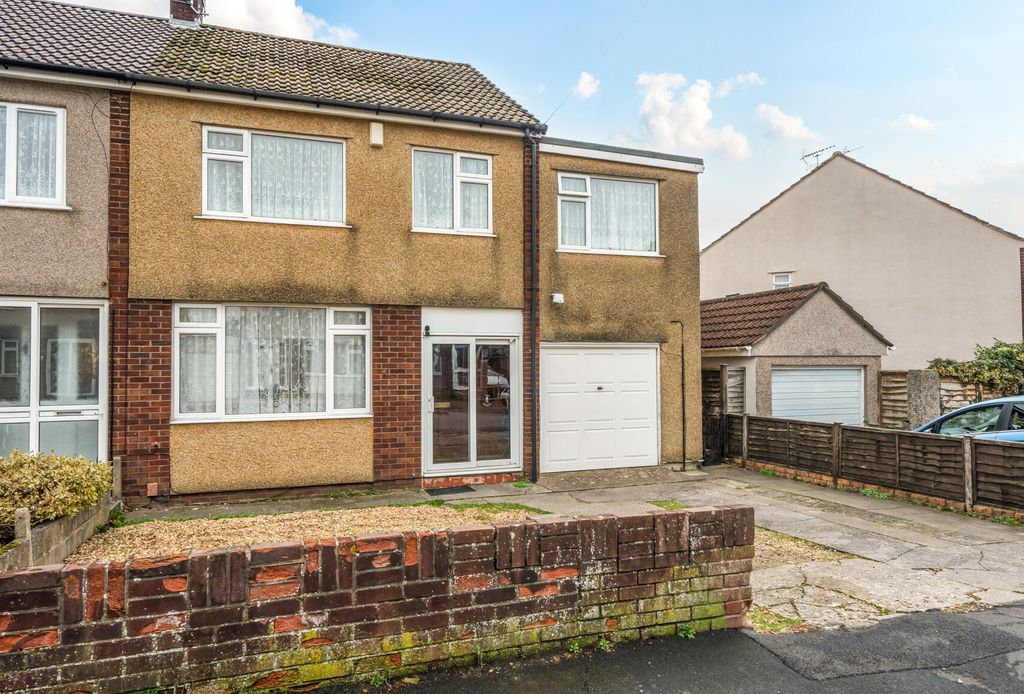 Property photo 1 of 12 1400021-18-696Fb1...