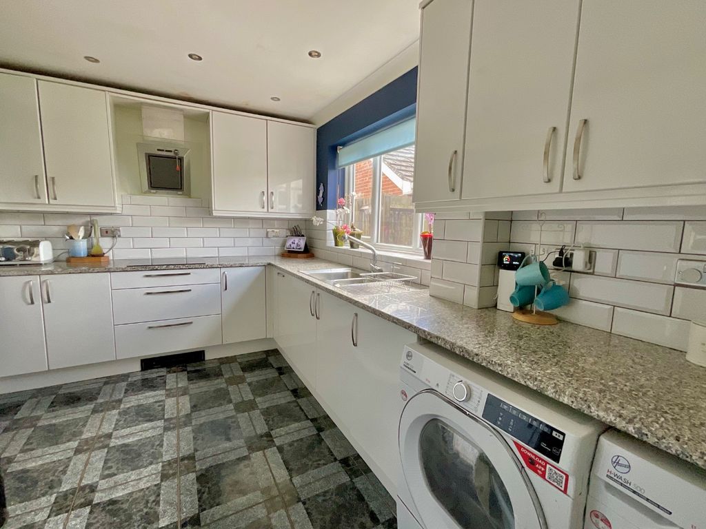 Property photo 3 of 35 5092845