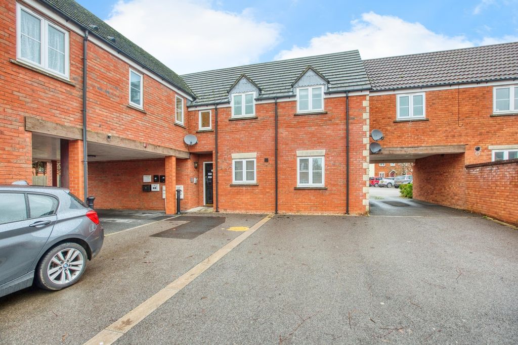 Additional image 9 of 1 bed flat for saleHawks Rise, Yeovil, Somerset BA22