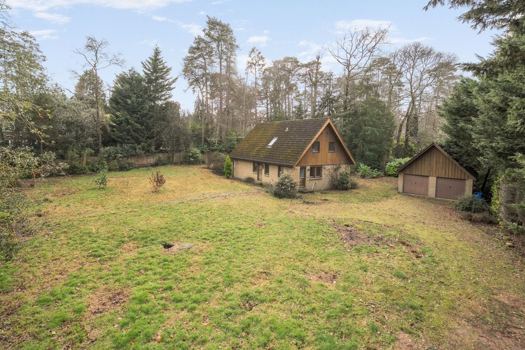 Property photo 3 of 8